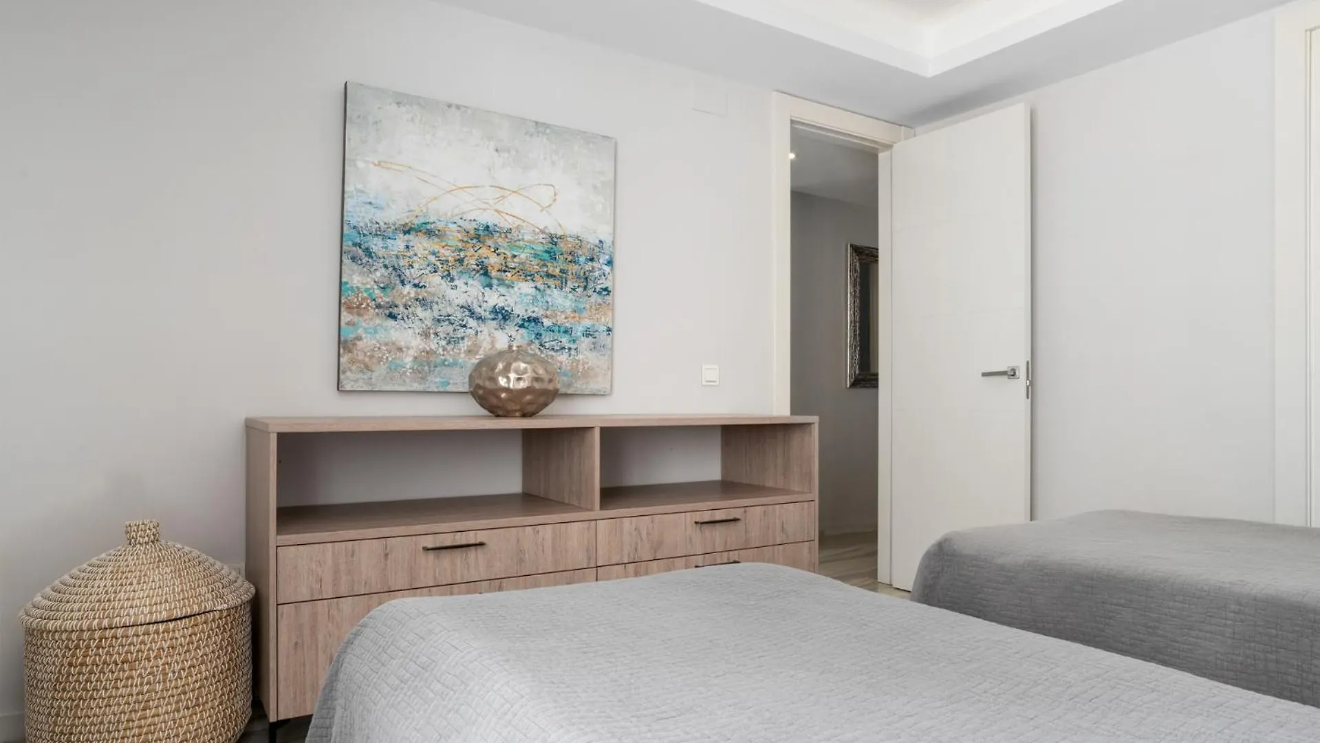 Villa Vista Royale Ref #100 Marbella 0*,