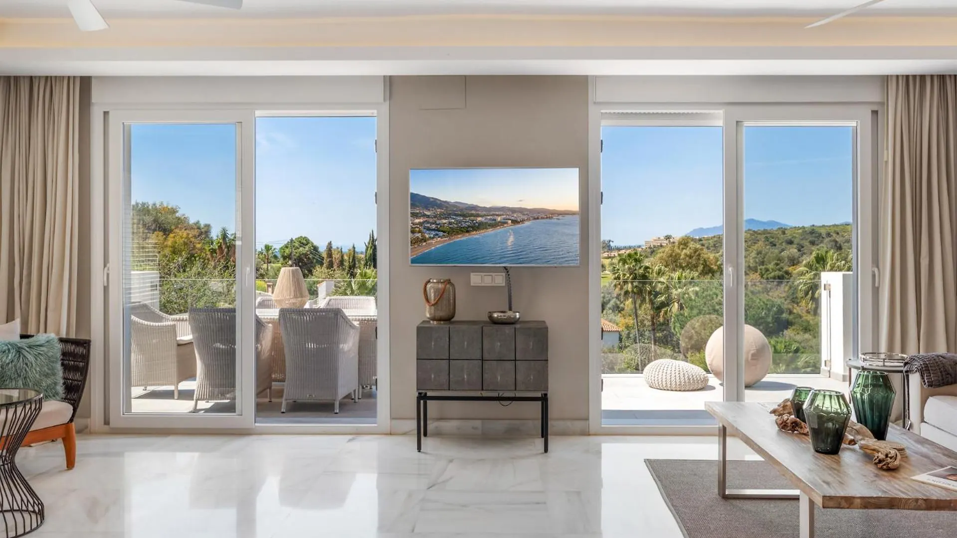 Villa Vista Royale Ref #100 Marbella